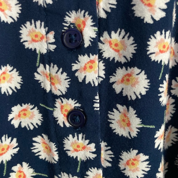 BOG Collective cotton dress SZ M navy blue  daisies background pockets - Picture 4 of 10